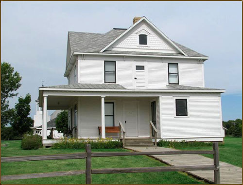 Barr House